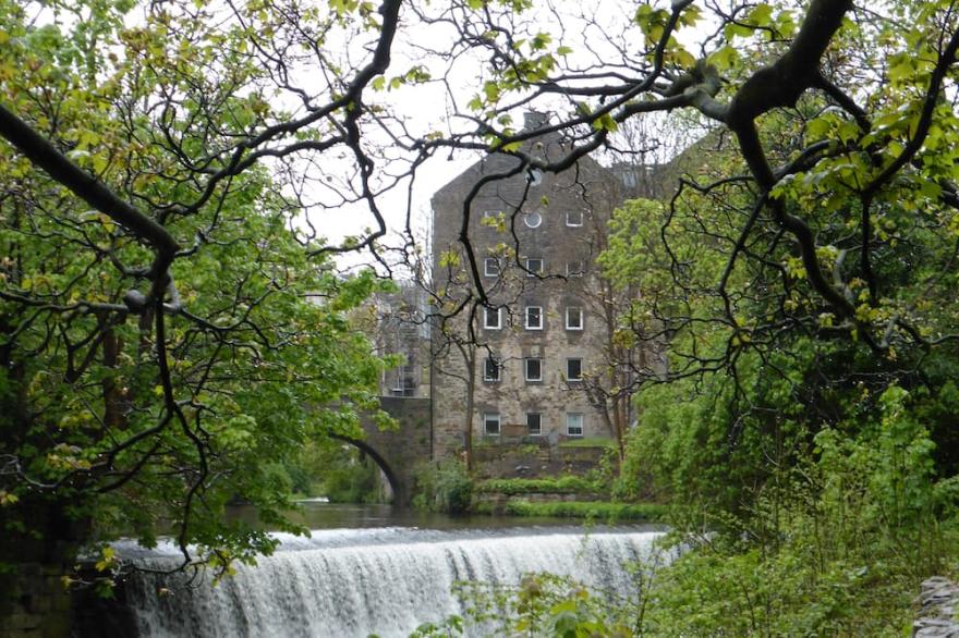 Apartment In Central Edinburgh, Scotland, In The Picturesque Dean Village