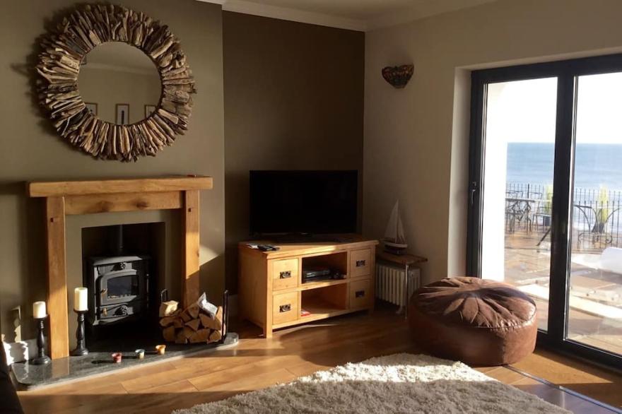 Sea views across the Dawlish. Easter holiday discounts!