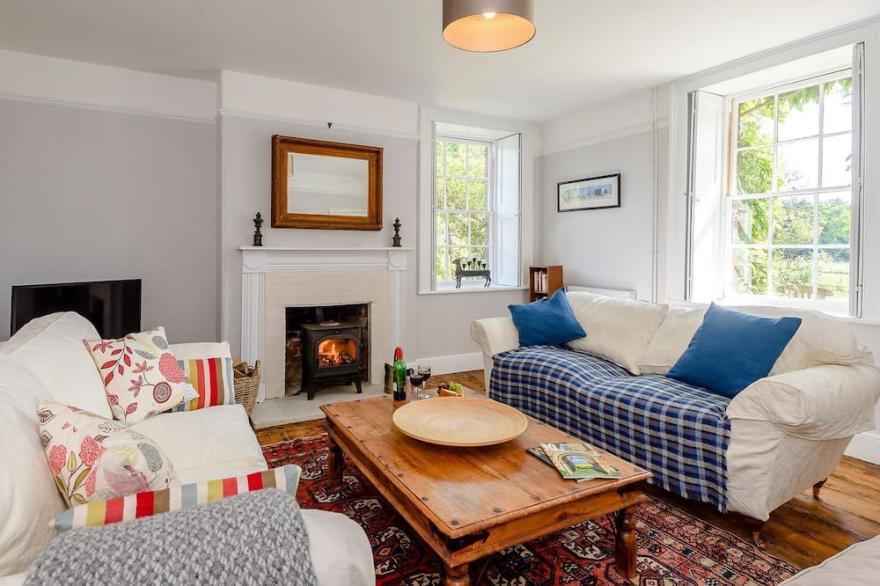 5 bedroom accommodation in Mundford