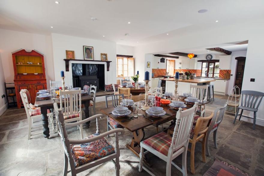 Luxury Farmhouse, Great Barn, Dairy, Cider House @_WonderfulEscapes