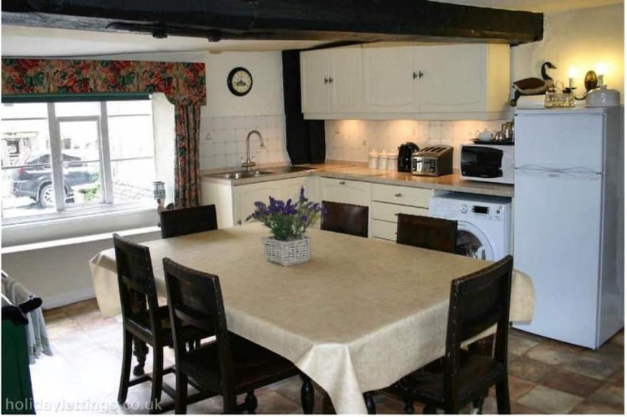 Grade II Listed Cotswolds Self Catering Accommodation. VisitEngland 4****