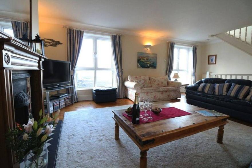 Old Quayside House, Stunning Quayside Location.