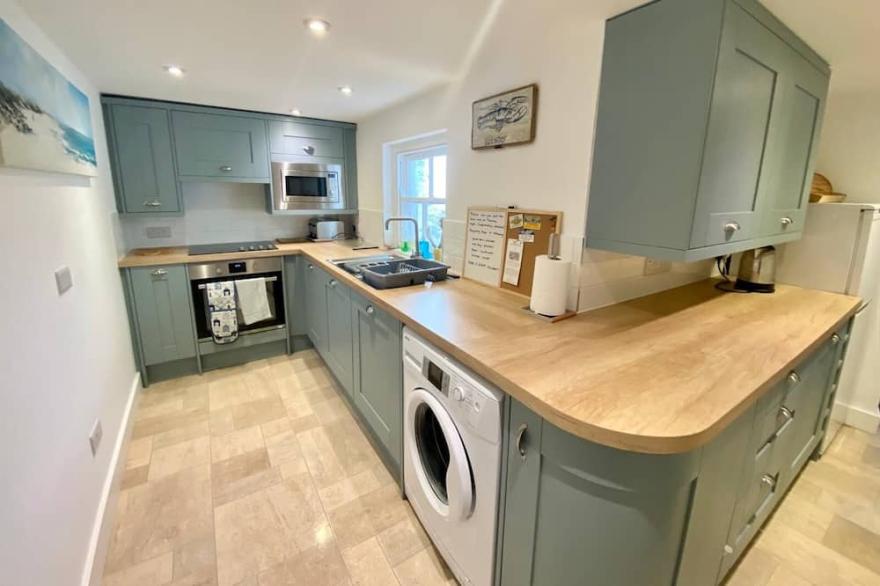 Cosy Character Cottage With Sea View In Mousehole