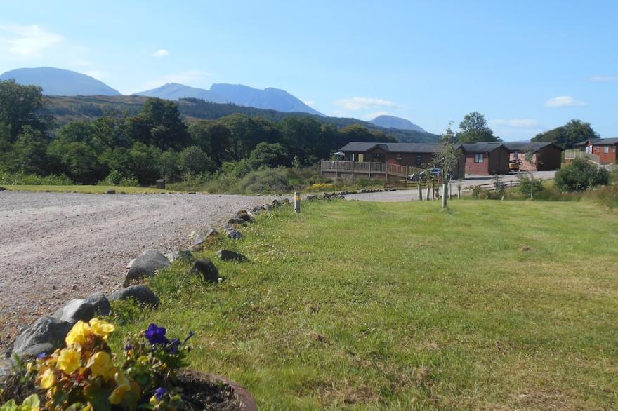 Glendale Range Lewis 3 Bedroom Self Catering Lodge