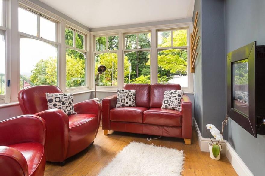 7-bed, 7-bath holiday comfort in the heart of the Lake District