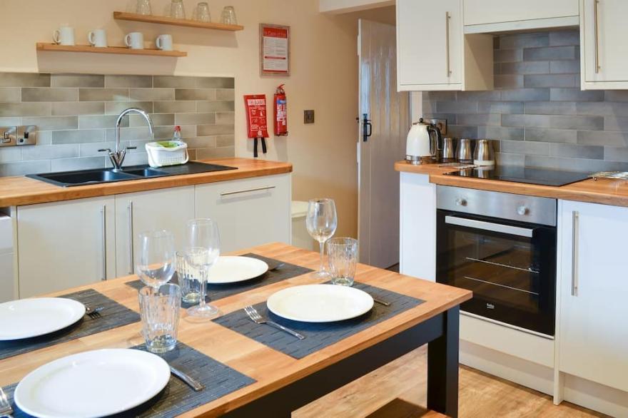 2 bedroom accommodation in Pickering