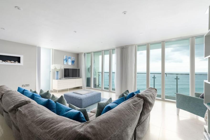 Stunning cliff top apartment with breathtaking 
