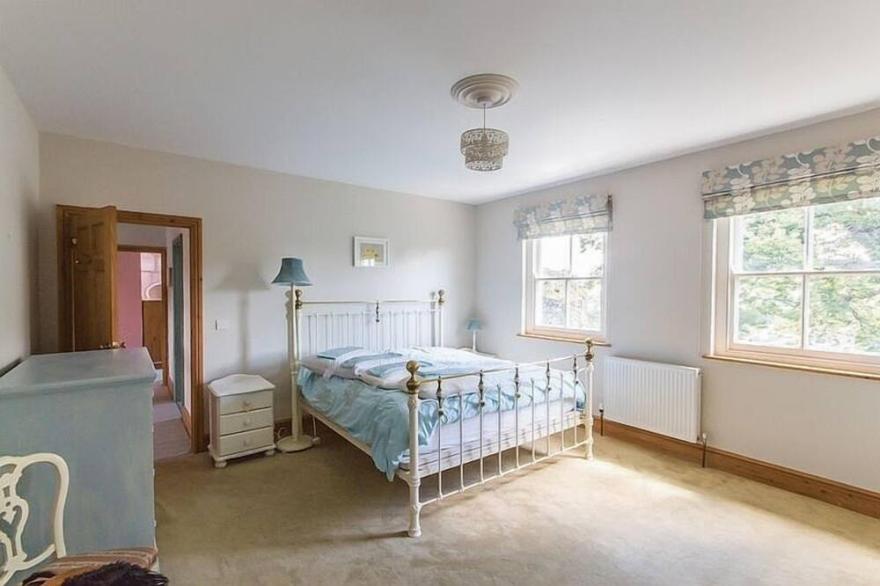 Large Detached Family House Near Beach Great For Extended Family Get Togethers