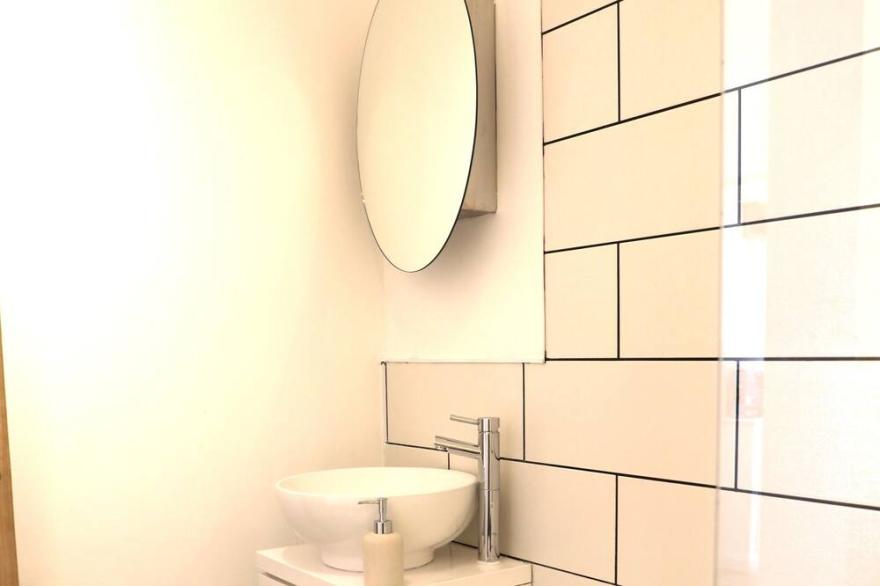 Gorgeous interior designed 1 bedroom home