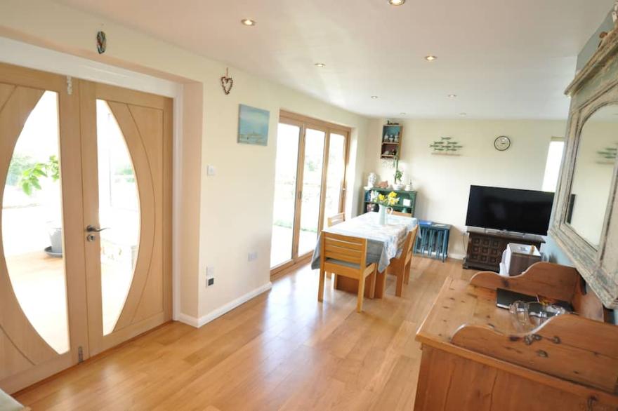 Beautiful Coastal bungalow-Sennen cove -Porthcurno-Sea