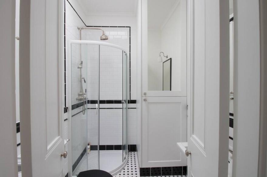 NEW! BEAUTIFUL 2 BED 2 BATH APARTMENT IN CHELSEA AND KENSINGTON