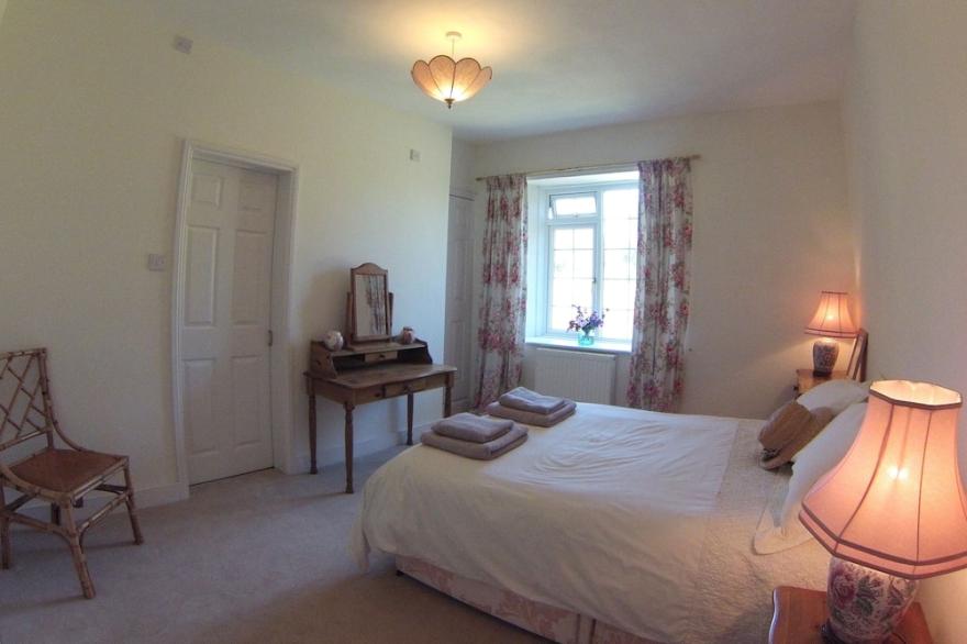 Period Property in Idyllic Rural Devon Countryside close to Dartmoor, Sleeps 10