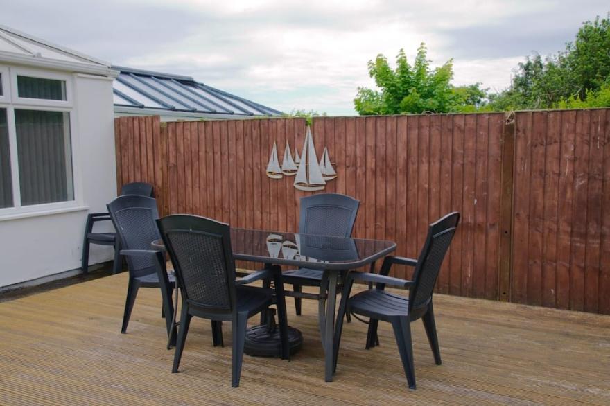 Pretty Bungalow in Saundersfoot, Pembrokeshire (with Wi-Fi)