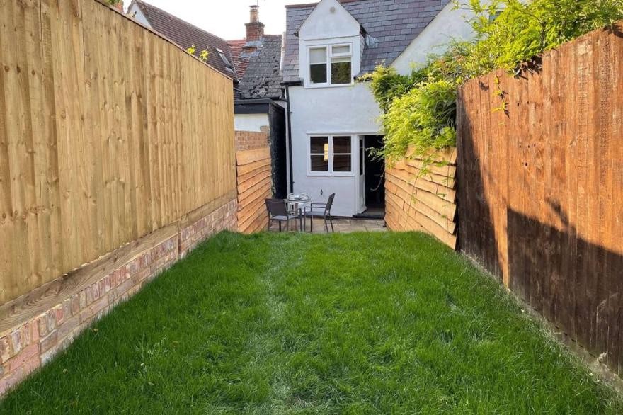 Bushnells Cottage Oxford Holiday Let 2 Bed & Sleeps 3 ✅