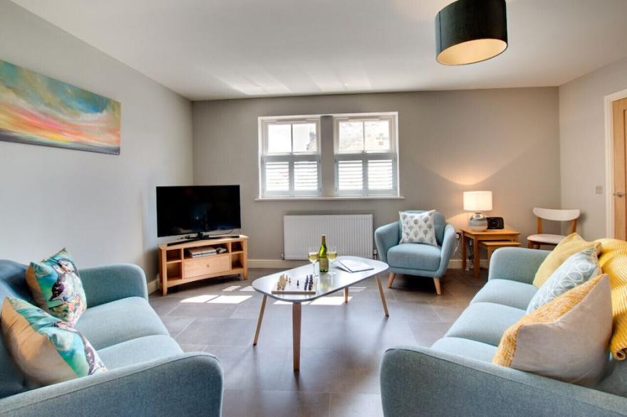 4 Brindles Manse - Three Bedroom House, Sleeps 6