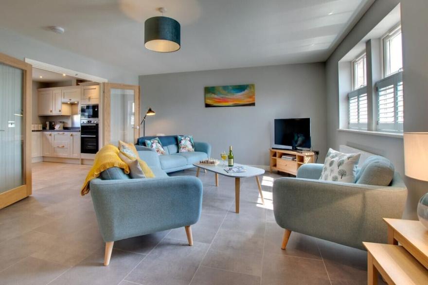 4 Brindles Manse - Three Bedroom House, Sleeps 6