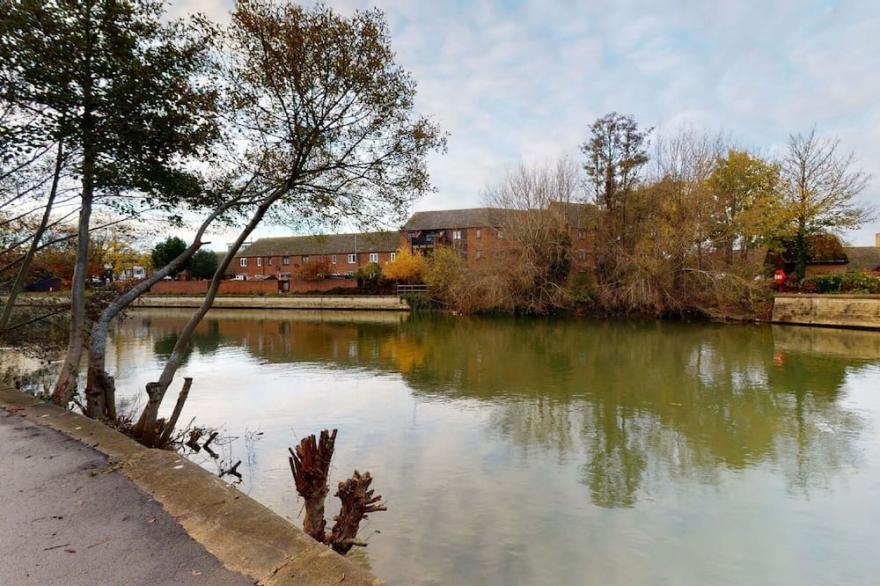 Bridge View Oxford Holiday Let 1 Bed & Sleeps 2 ✅