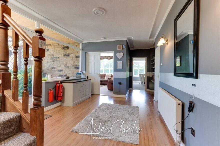 Stunning residence set on cliffside in Scarborough