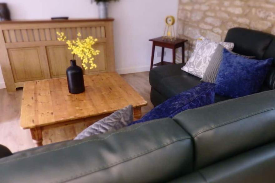 Cotswold Cottage - The Cottage - in the centre of Burford