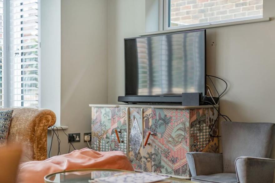 5 bedroom accommodation in Hove