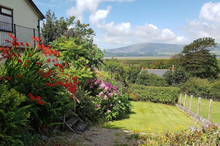 Family friendly bungalow, peaceful location, superb views