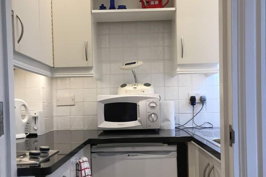 Newly Renovated Studio Notting Hill/Kensington, Wifi and near Hyde Park
