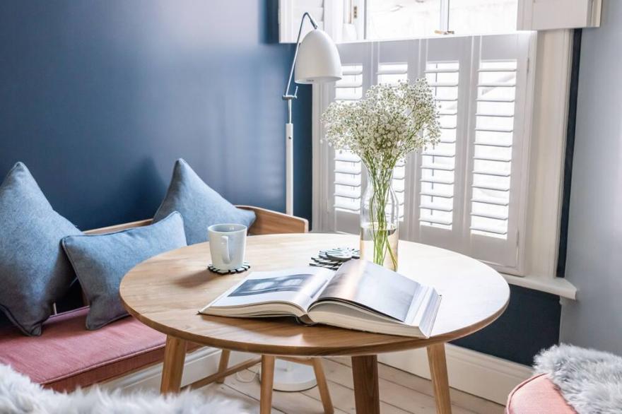 Rose Cottage, a luxury cottage to sleep a family of four in the heart of St Ives, with allocated parking