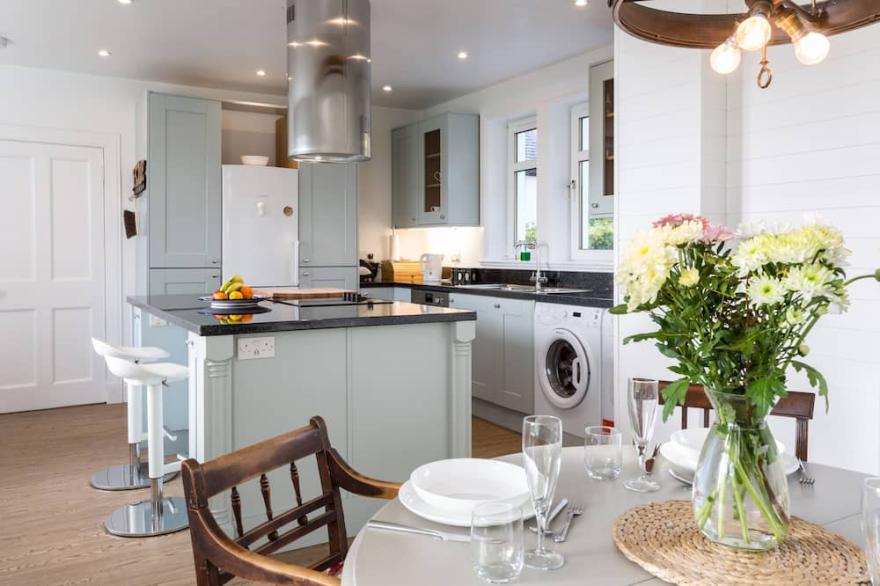 Stunning views of Whiting Bay, Holy Isle and The Clyde WiFi - arranescapes.co.uk