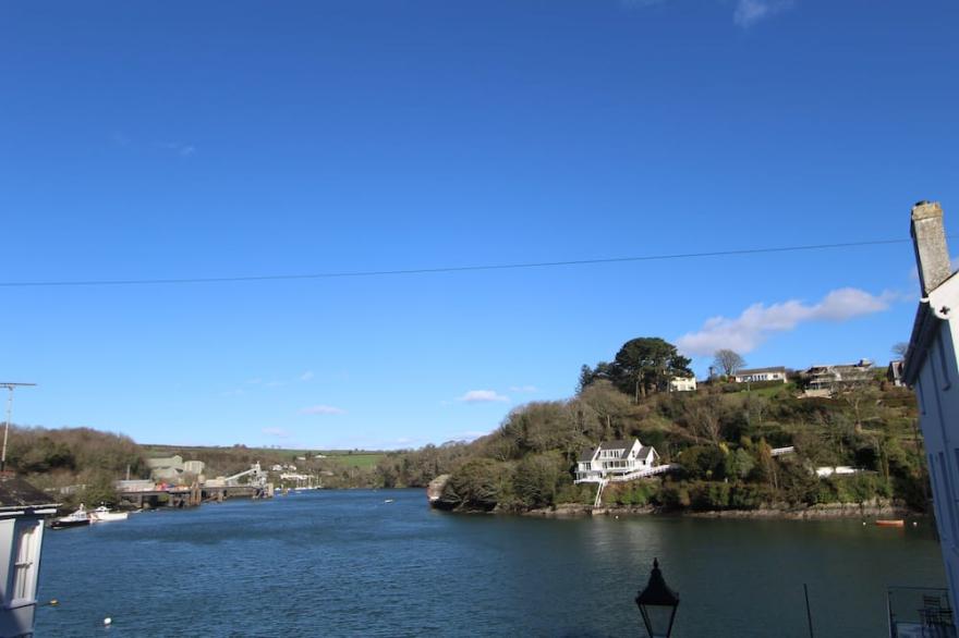 Stunning Four Bedroom Home with Garden, Terrace and Fabulous River Views