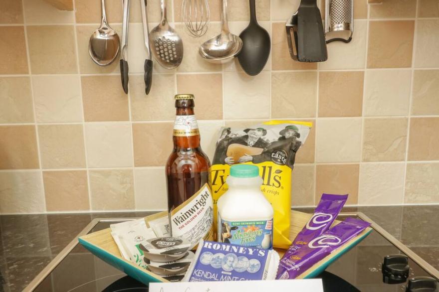 STRAWBERRY MEWS, family friendly, with a garden in Cockermouth