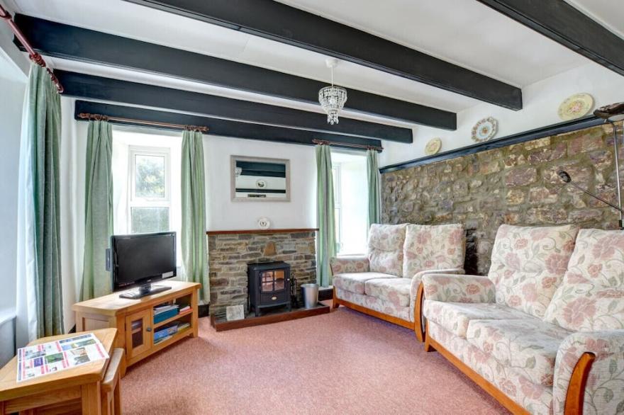 The School House - Two Bedroom House, Sleeps 4