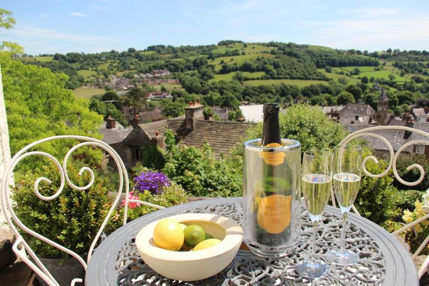 Charming, Stylish And Fabulously Comfortable 250 Year Old Cottage