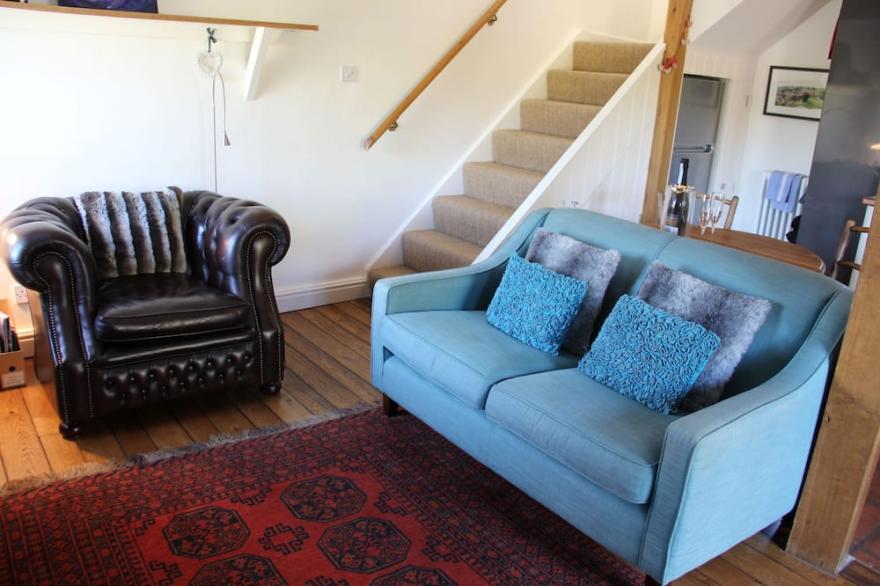 Charming, Stylish And Fabulously Comfortable 250 Year Old Cottage
