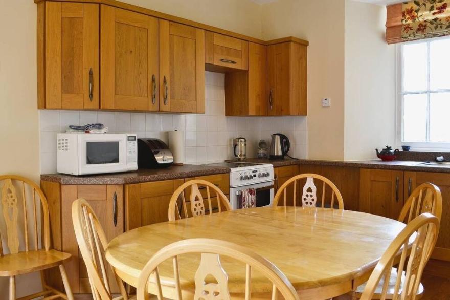Kennedy Cottage - Traditional 3 Bedroom Cottage on Beautiful Blairquhan estate