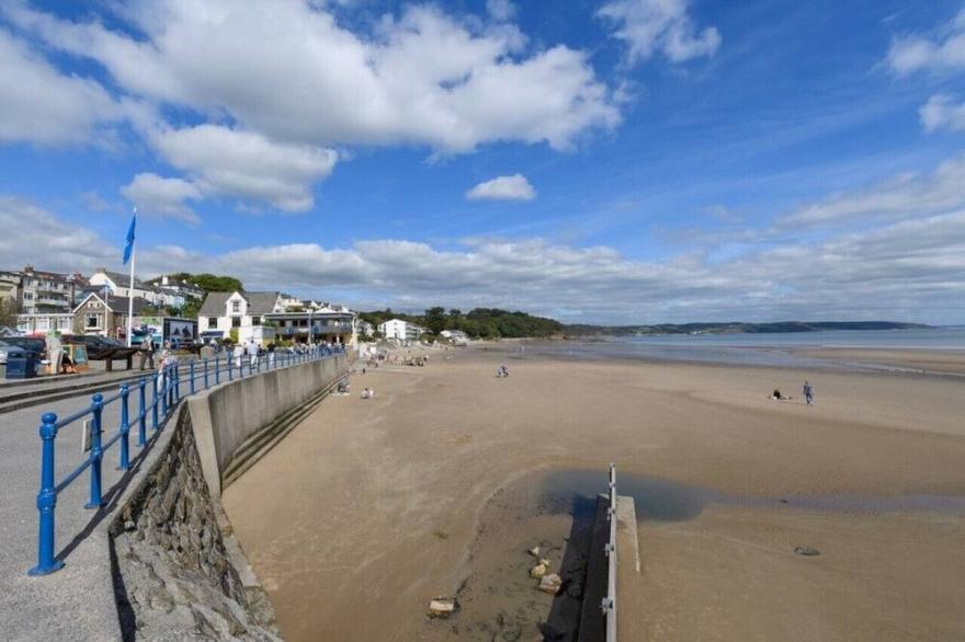 Wogan Cottage - Two Bedroom House, Sleeps 4
