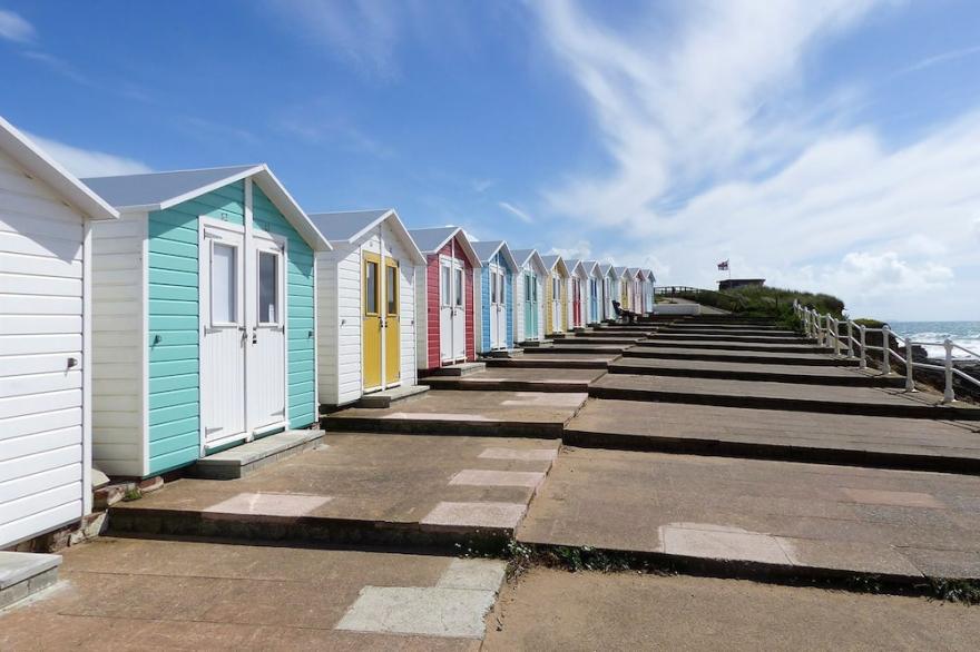 2 bedroom accommodation in Widemouth Bay, near Bude