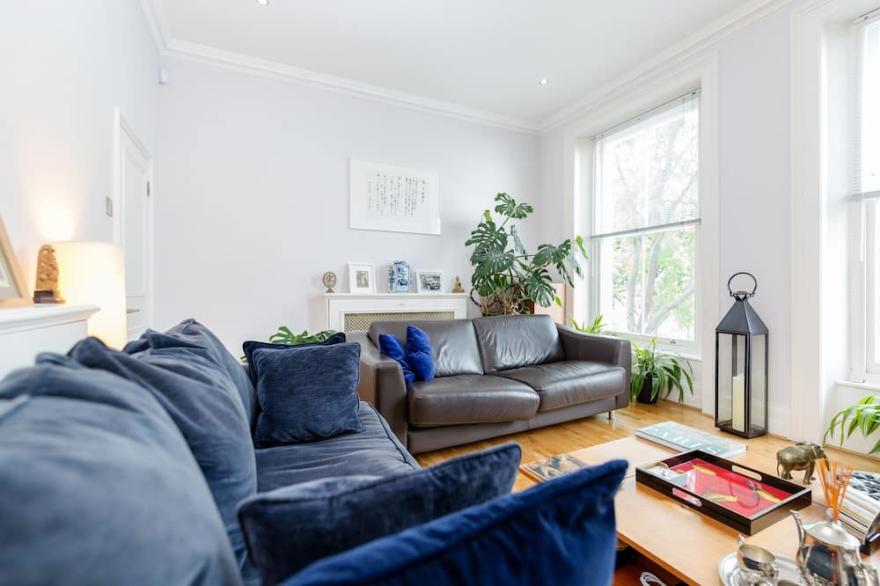 Gorgeous 2-Bedroom Apartment With Terrace In Chelsea