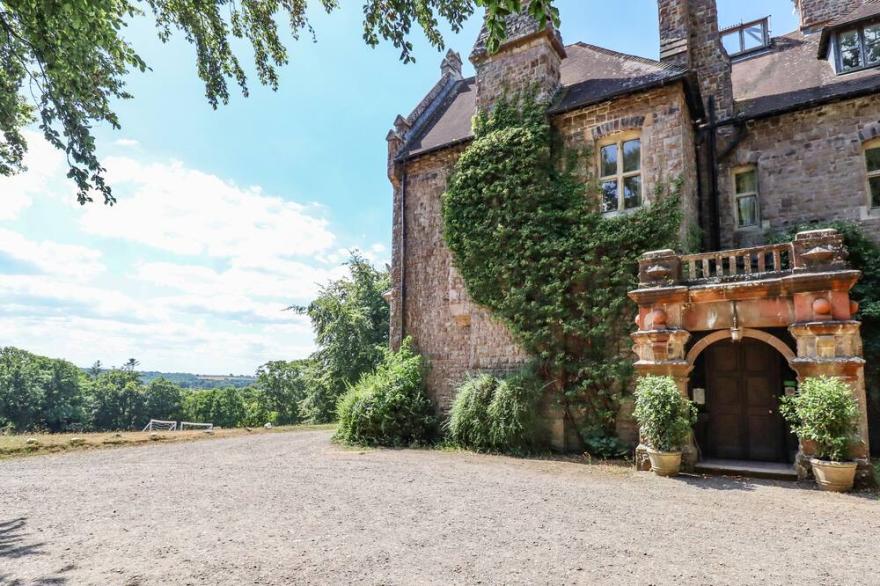 NETHERCOTT HOUSE, character holiday cottage in Hatherleigh