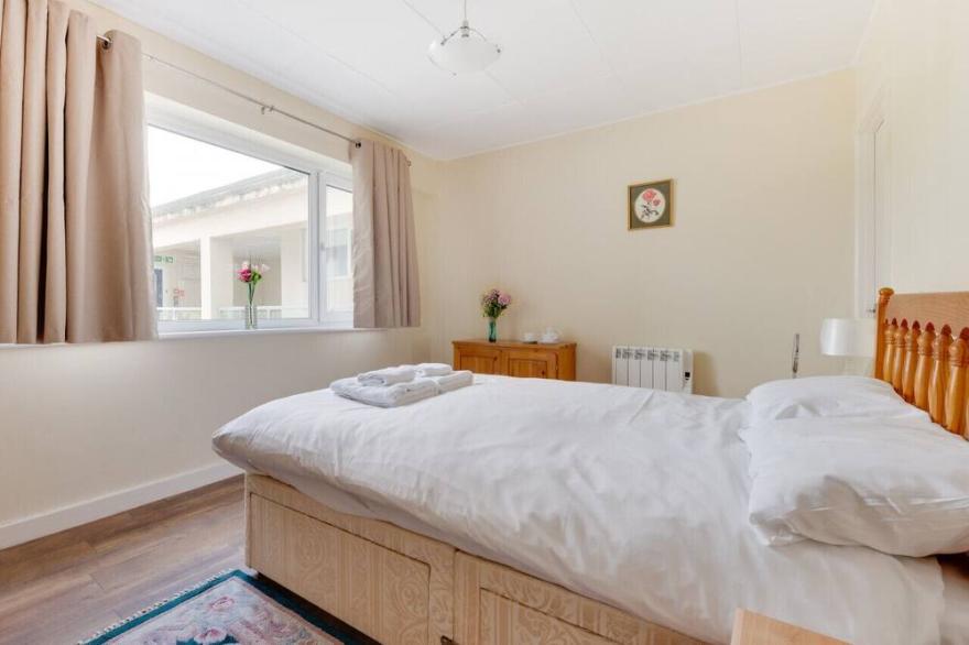 Harbour View - One Bedroom Apartment, Sleeps 2