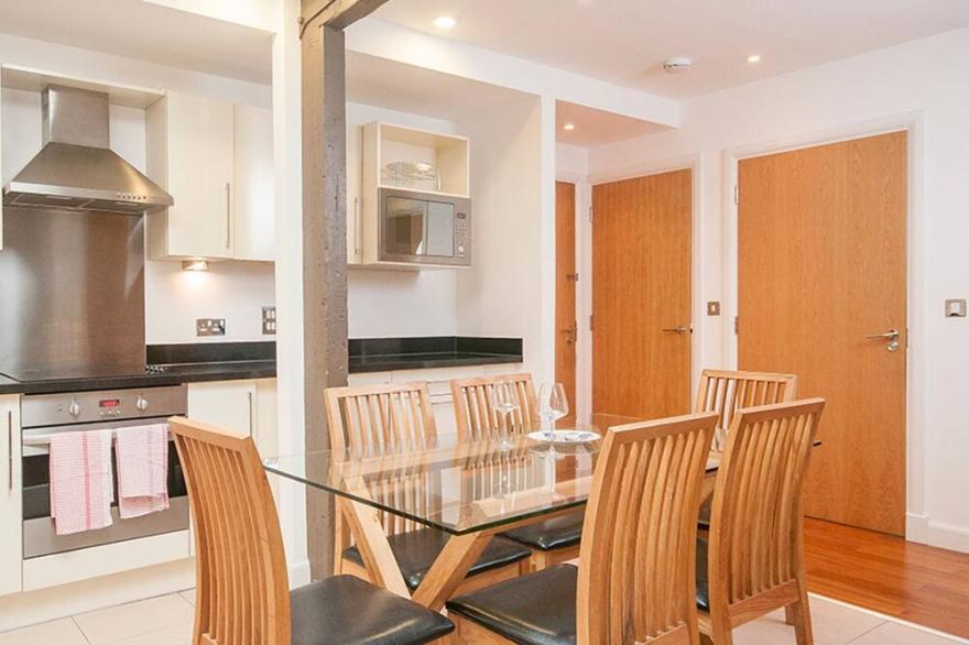 Pass the Keys | Modern Apartment in the City Centre & by Stadiums