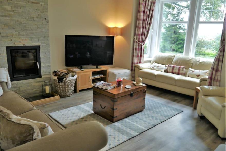 Glaisters Farmhouse -  a house that sleeps 8 guests  in 4 bedrooms