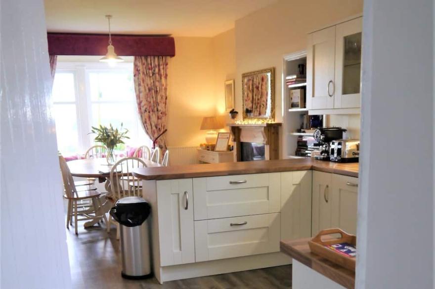 Glaisters Farmhouse -  a house that sleeps 8 guests  in 4 bedrooms
