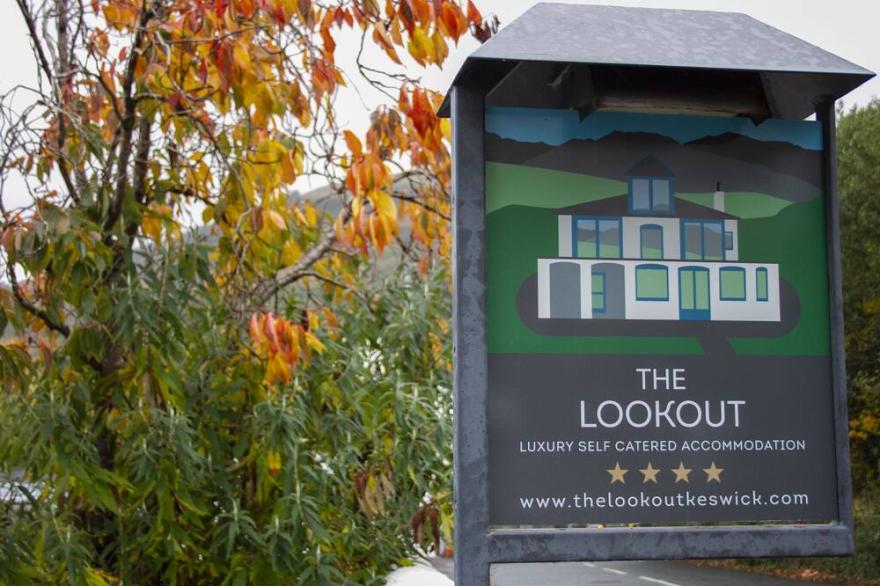 The Lookout Keswick -Luxury House