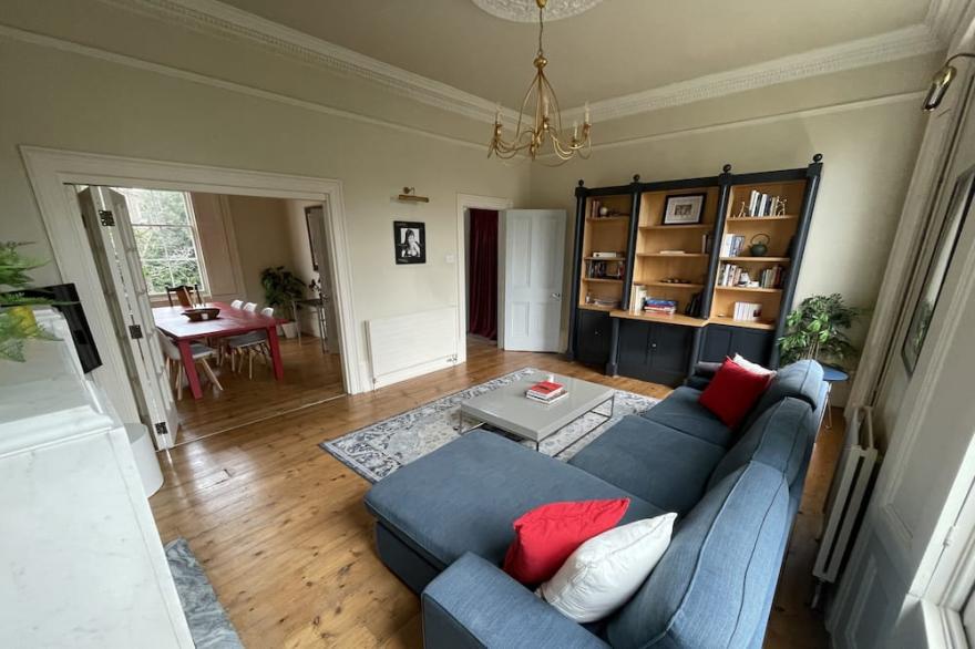 Beautiful 5-bedroom townhouse