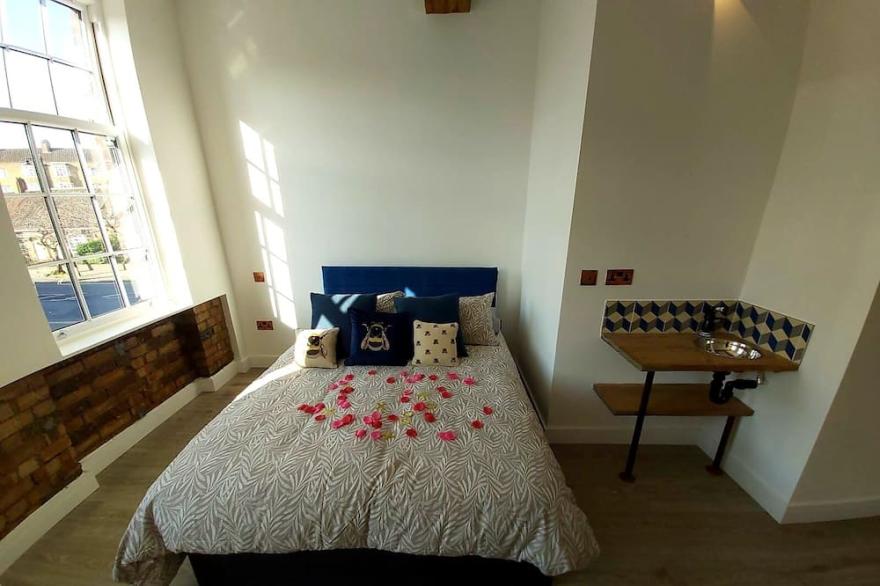 1st floor luxury large jacuzzi ensuite - Angel, N1