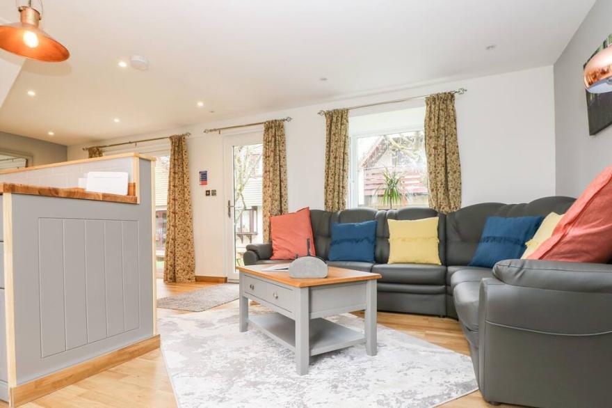 50 TREVITHICK COURT, TOLROY MANOR, pet friendly in Hayle