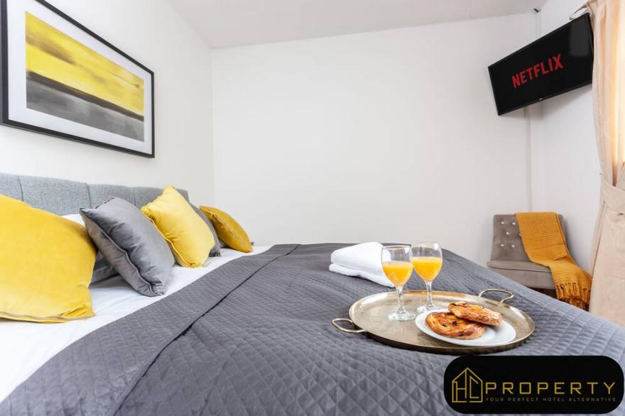 Vale View 2 Bed-Deluxe-Apartment-Private Bathroom