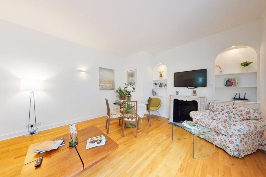 luxury 2 bedroom apartment