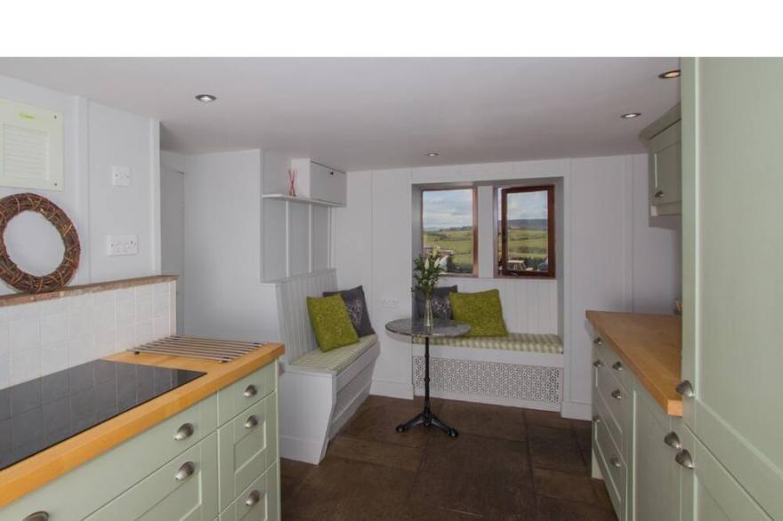 The Farmhouse - Laythams Holiday Lets Retreat