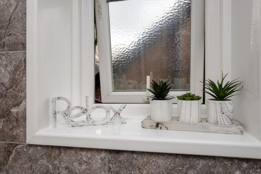 Tern Place - Central Southsea 2 Bed , city view
